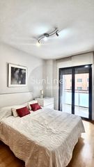 Lloguer Pis  Carrer joan d'àustria. Alquiler de piso amueblado con terraza y piscina para una person