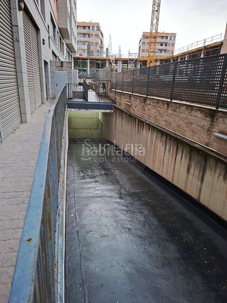 Foto 1e1772d3-dd52-40fc-926b-c96fe632fbf1. Pis amb piscina a Parc Central Torrent