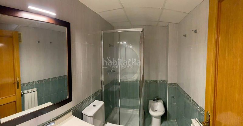 Foto 004c3456-1e53-41b3-b1bb-6e0e07a756bd. Rent flat with parking pool in Trinitat Valencia