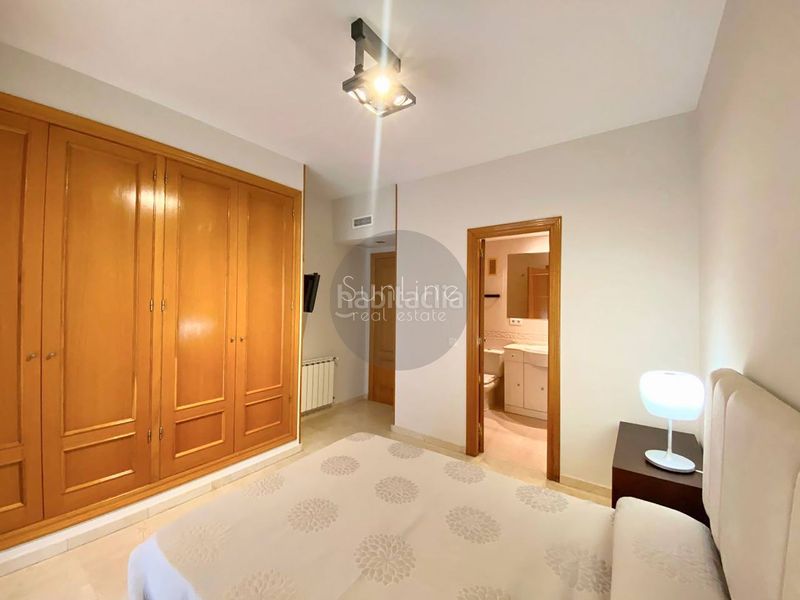 Foto 93cda8a7-1754-403b-bd48-a973c7498d95. Rent flat with parking pool in Trinitat Valencia