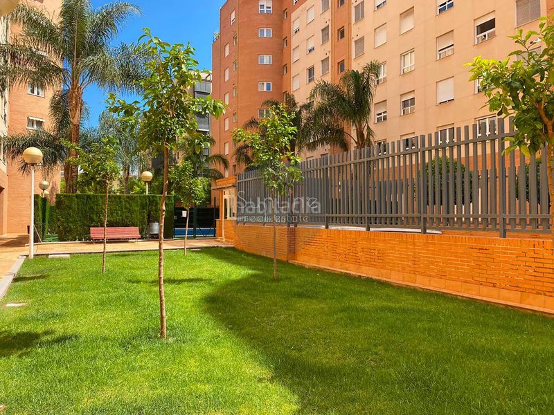 Foto 9baf2ad1-ad55-4400-98a4-a9db57357614. Rent flat with parking pool in Trinitat Valencia