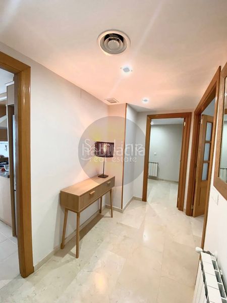Foto c164d433-a0d6-4f8f-a23f-42e60d3b7562. Rent flat with parking pool in Trinitat Valencia