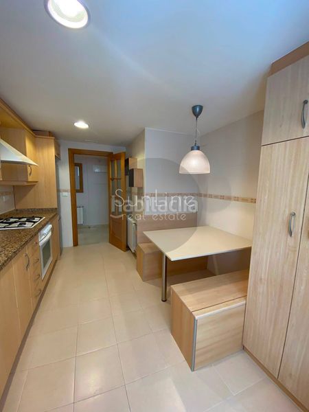 Foto f73abd02-48bd-408a-93e5-5f582ad35ced. Rent flat with parking pool in Trinitat Valencia