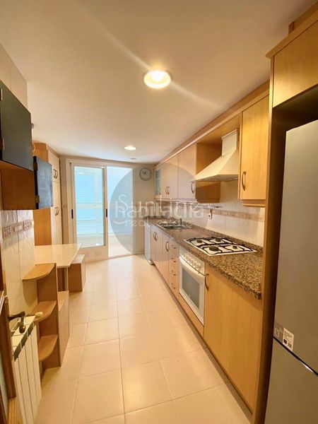 Foto f8432f35-5f97-4690-b1ff-711bde2321cd. Rent flat with parking pool in Trinitat Valencia