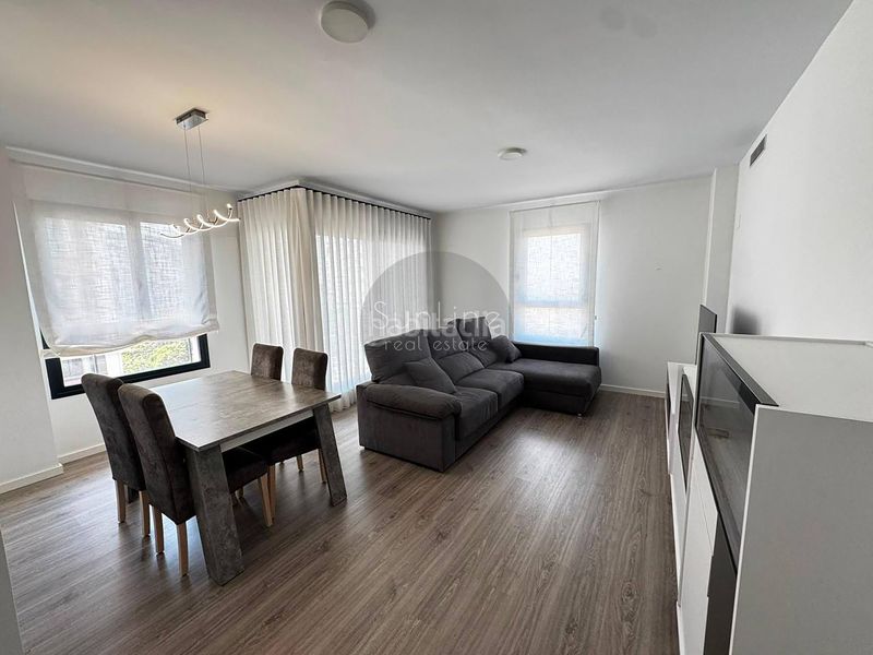 Foto 4f96aa64-489d-43d6-9112-16db832ddc1b. Rent flat with parking pool in La Punta Valencia