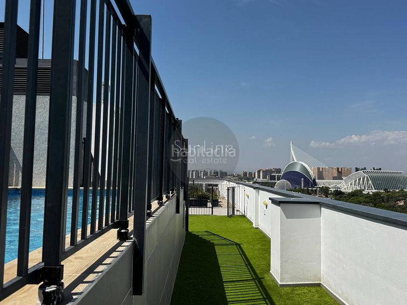 Foto bd372ff1-da34-4fdf-9ef2-71f492b21aba. Rent flat with parking pool in La Punta Valencia