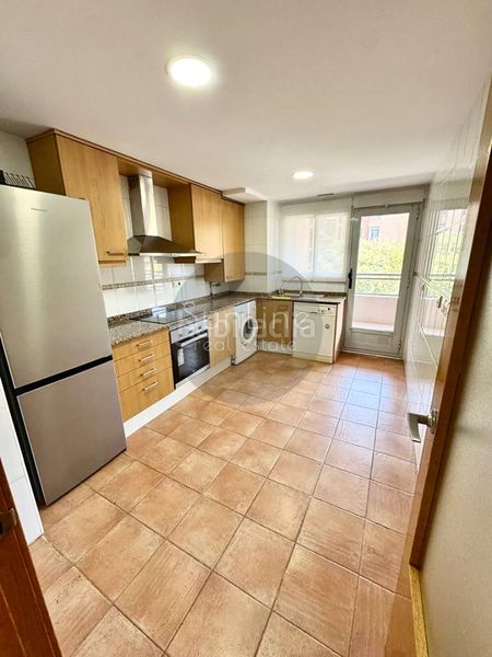 Foto f11d8c7e-2f0c-4939-a2fd-76b5412b9af8. Rent flat with parking in Sant Pau Valencia