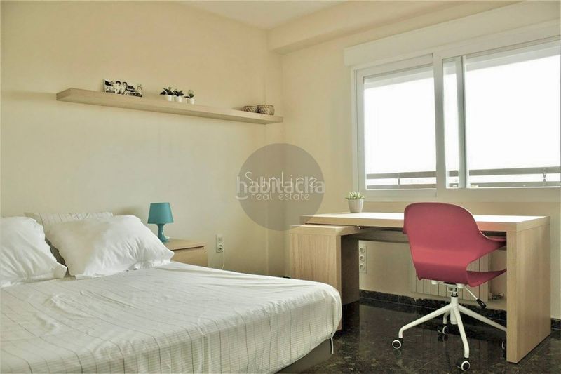 Foto 3b82c16d-5c1f-45b5-ba1a-18bde330a9e2. Rent flat with parking in Exposició Valencia