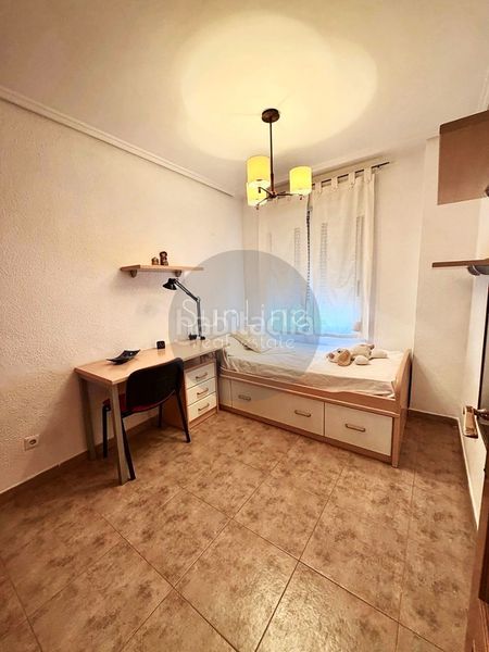 Foto a5b3ac09-ce27-4711-9d89-d06742f7b356. Lloguer pis a Russafa Valencia