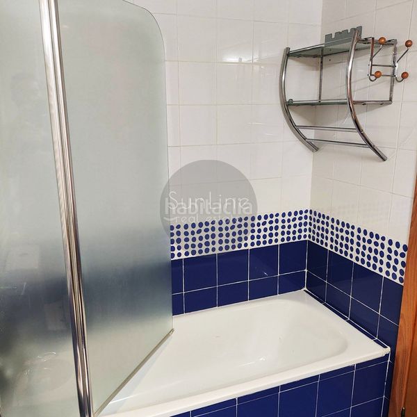 Foto 24760ad2-58dc-426b-9445-69ea53f36637. Rent flat with parking in Sant Pau Valencia