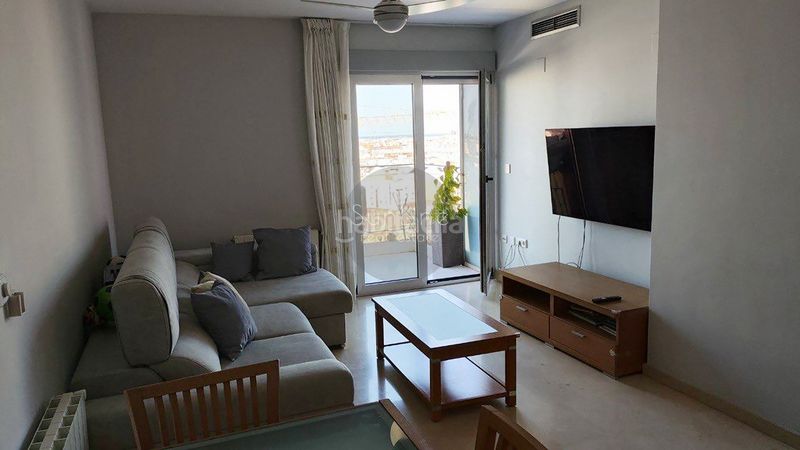 Foto d71dd16e-2b64-401c-994e-2a0f2c7c92e3. Rent flat with parking in Sant Pau Valencia