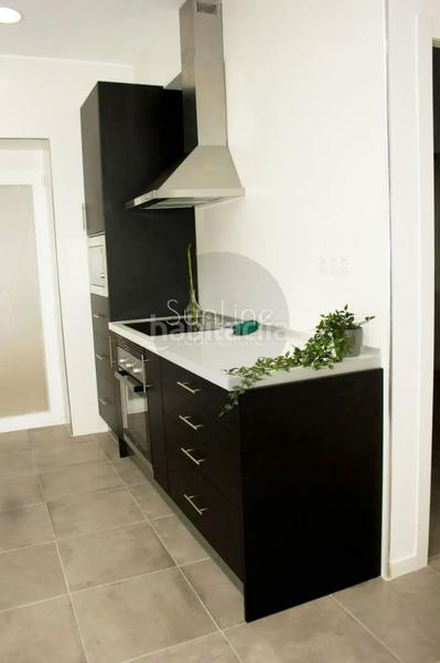 Foto a8d8ff9e-dfac-459c-9304-1d9b00e8303d. Location appartement dans Camí Fondo Valencia