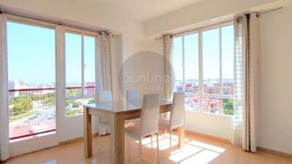 Flat in Avenida Hermanos Machado