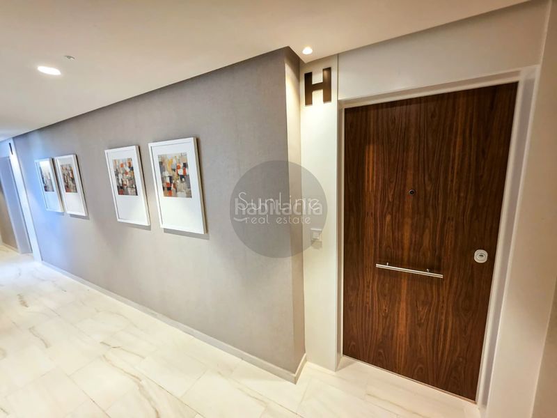 Foto 12fd3a20-60c4-4804-a0b3-870efde5d295. Rent flat with parking pool in Russafa Valencia