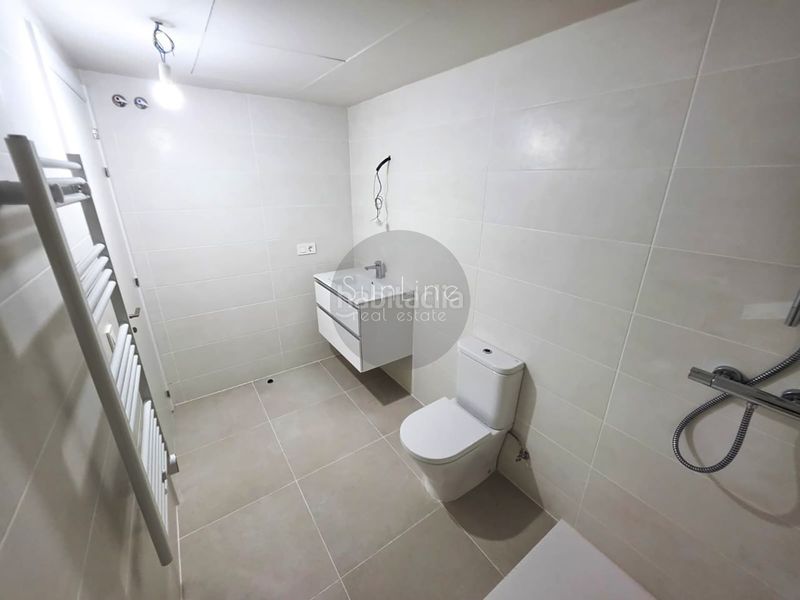 Foto b7fc7dca-d5f6-4868-9ab0-fd9db5770ed2. Rent flat with parking pool in Russafa Valencia