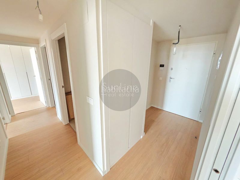 Foto 74aad45b-078f-48ec-924f-054e4d20a0e2. Rent flat with pool in Russafa Valencia