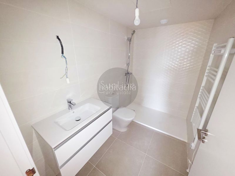 Foto db36a3c8-f367-4c95-9386-0d0aeac19648. Rent flat with pool in Russafa Valencia