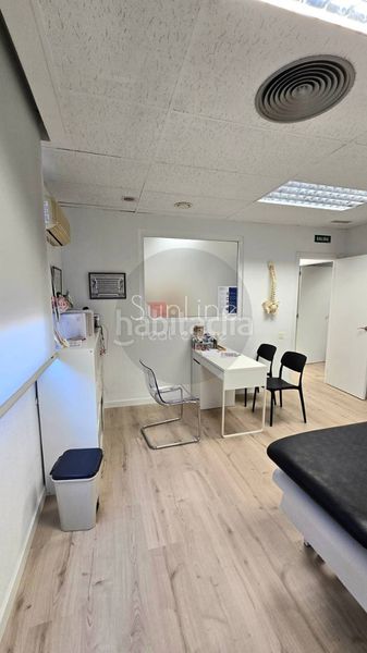 Foto f19c9e3b-f476-4827-ad75-868bfb3e55f8. Lloguer oficina a Barrio de Campanar Valencia