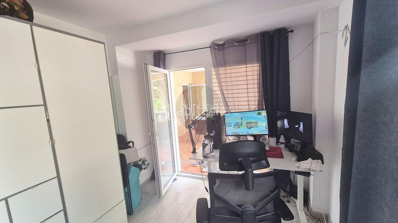 Foto 0b03101a-9145-43b1-8447-1d34a78314f2. Casa amb aparcament a Entrepinos Eliana (l´)