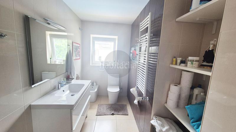 Foto c4985c7b-883c-47b4-9e6a-574a6dd7f5d2. Casa amb aparcament a Entrepinos Eliana (l´)