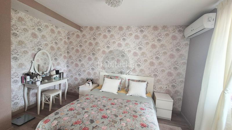 Foto d358af60-b53d-4b3e-8b0d-5d699e202137. Casa amb aparcament a Entrepinos Eliana (l´)