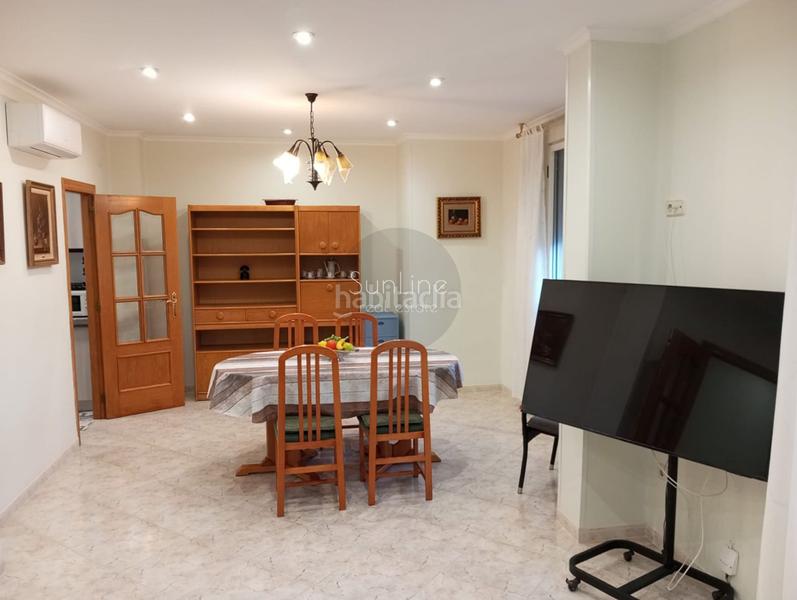 Foto b6d3a132-f504-44ef-93c0-556cf4ed0f7d. Alquiler piso apartamento luminoso en Russafa Valencia