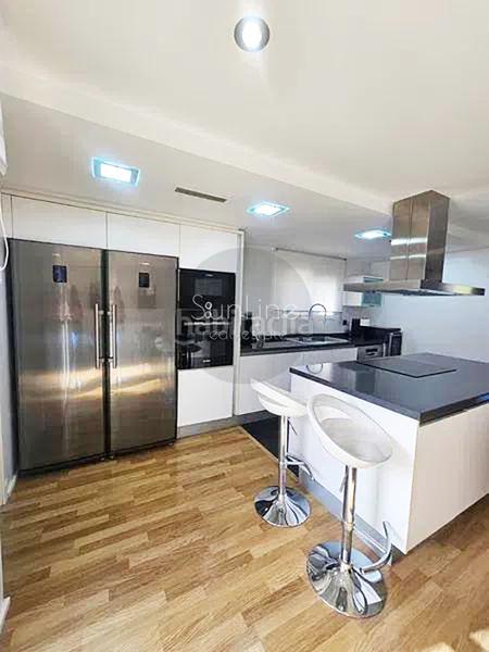 Foto 2354349f-f8fd-42d1-8105-77b94ba0bd0c. Casa adossada amb aparcament a Nuevo Centro Sagunt