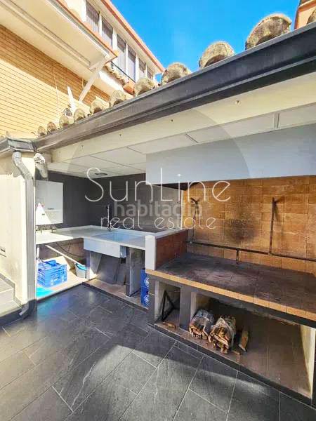 Foto a7b39363-619f-4f61-8d21-b517ee249095. Casa adossada amb aparcament a Nuevo Centro Sagunt