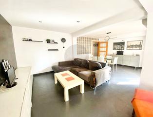 Pis  Carrer de domènec belenguer. Apartamento en una zona tranquila de valencia