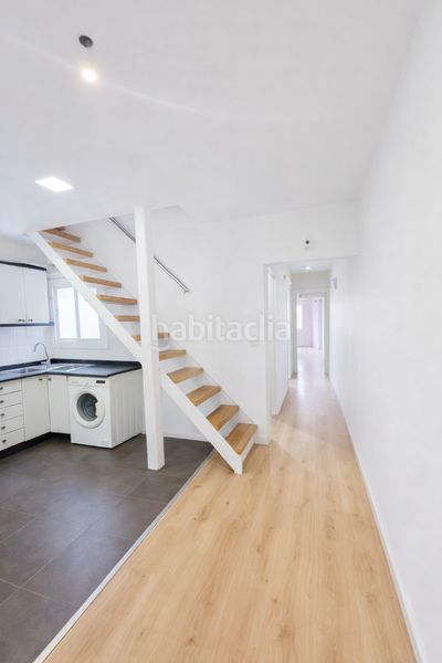 Foto 2bc403b0-5ba2-4eb8-922b-232764056795. Pis a Centre Castelldefels