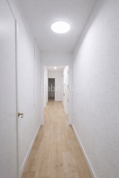 Foto 55fa4759-7627-45a8-9256-9c12eaffe33f. Pis a Sants Barcelona