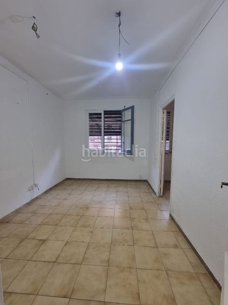 Foto 609efe0e-9b8d-4898-9683-da177911fce3. Pis a Sants Barcelona