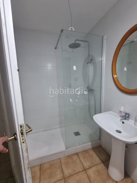 Foto 65c0f321-9da1-4071-b729-438a577a13e7. Pis a Sants Barcelona