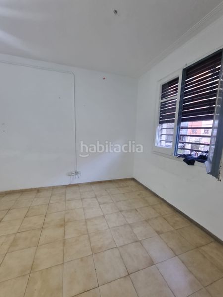 Foto a22a7a8e-962f-43d0-9ccc-9c8335a74f84. Pis a Sants Barcelona