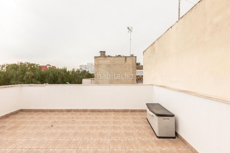 Foto 5c0b897e-d1f2-4580-b2ea-df67e08de9e8. Casa amb calefacció aparcament a Moncada