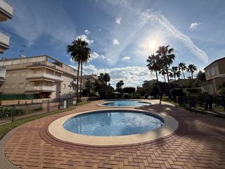 Affitto Appartamento  Carrer josé segrelles. Piso luminoso con terraza, piscina y garaje en canet d'en bereng