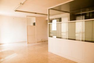 Rent Business premise in Carrer d'argentona 63. Local departamentado en pleno centro de mataró