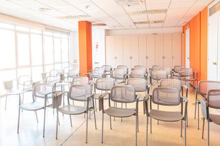 Rent Business premise in Carrer santa teresa 63. Exclusivo local en el centro de mataró con vistas a la plaza de