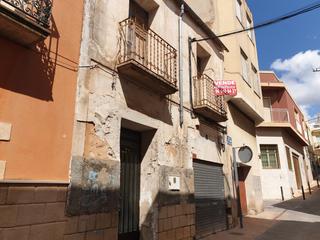 Maison à Crevillente. Se vende casa para derribar