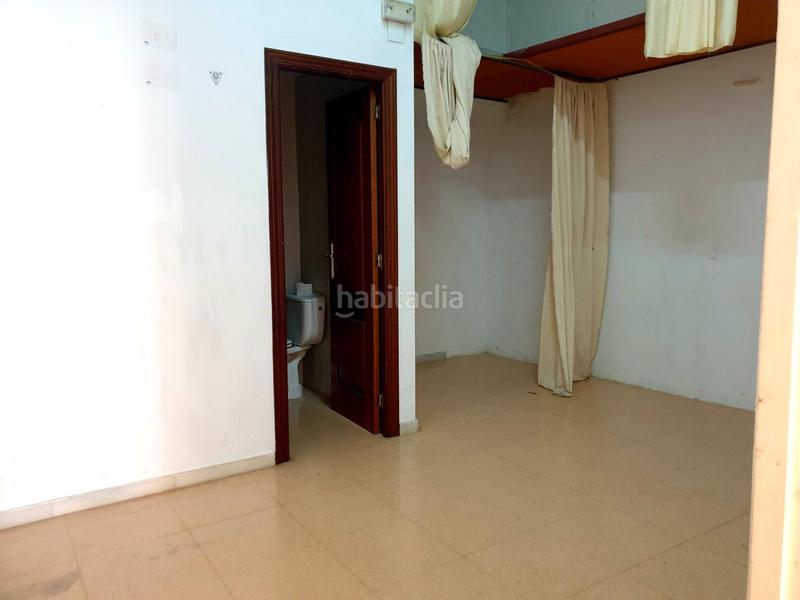 Foto 4239f537-cee6-48ce-a6f3-7fdd6a979889. Location local commercial dans Crevillente