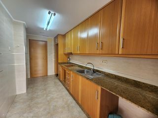 Flat in Crevillente. Se vende piso