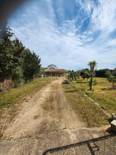 Foto c3729e33-862c-4726-b30a-f62b1d7084f7. Casa aparellada amb xemeneia calefacció aparcament piscina a Medina Sidonia