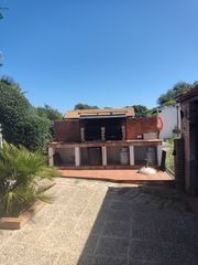 Edifici en Benalup. Lujoso y fant�stico  / luxuri�s und fantastisch ,apartmenthaus