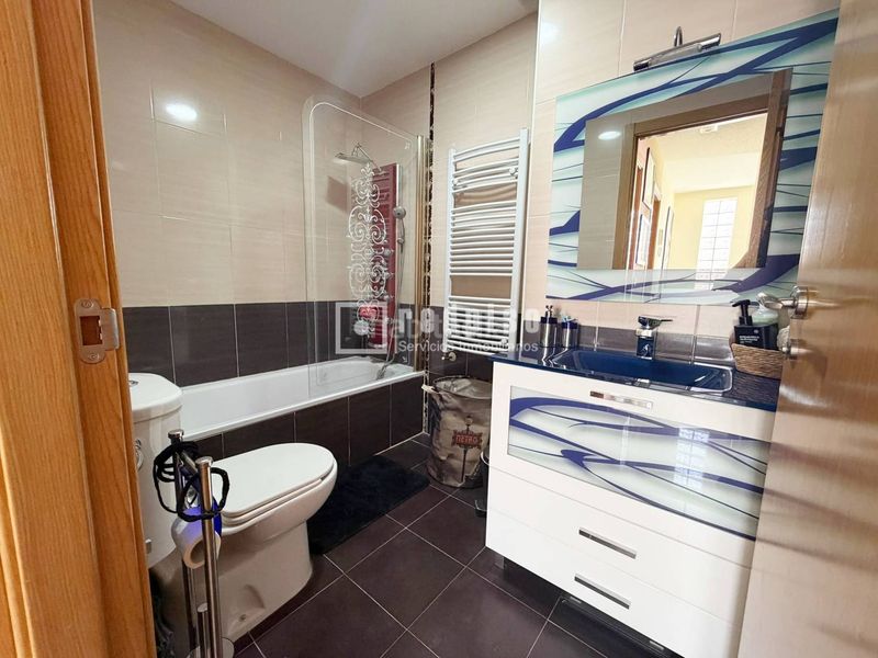 Foto a1ac006c-1514-4240-b325-170f1a9fb195. Chalet en Villanueva de la Torre