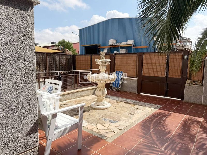 Foto e0699582-d3ed-4100-a901-cb8087b94136. Chalet en Villanueva de la Torre