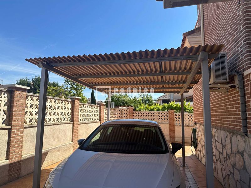 Foto ebf85b05-14f6-493d-8400-10054c87c027. Xalet amb calefacció piscina a Meco pueblo Meco