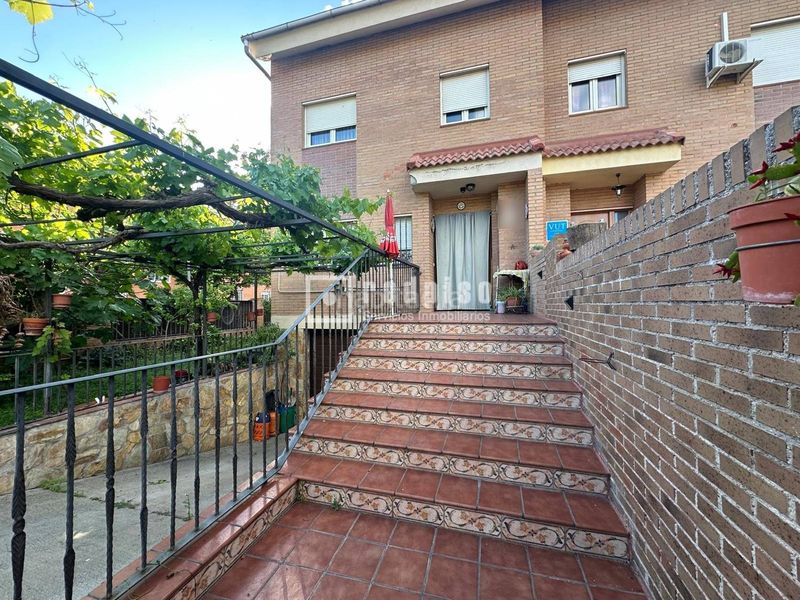 Foto 01b90f23-9fe7-40cc-9873-22cbe45dc028. Chalet en Bulevar-Plaza Castilla Azuqueca de Henares