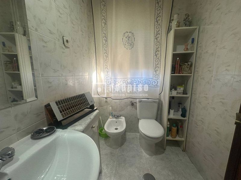 Foto f454bf8e-1c25-420d-8dda-7d4b7a334fff. Chalet en Bulevar-Plaza Castilla Azuqueca de Henares