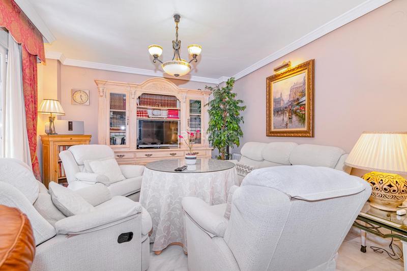 Foto 2a9fe8dc-8a46-4afa-a1cf-ced4d5359aee. Maison avec chauffage parking piscine dans Castaño - Mirasierra Granada