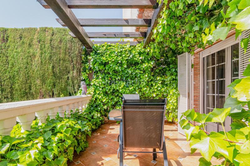 Foto b7b5f030-93a9-455e-a0cd-cee75eaf5d33. Maison avec chauffage parking piscine dans Castaño - Mirasierra Granada